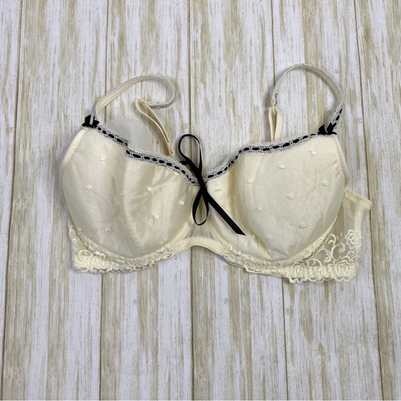 Women’s Blue Ivory & Black Underwire Bra Bundle - Picture 13 of 16